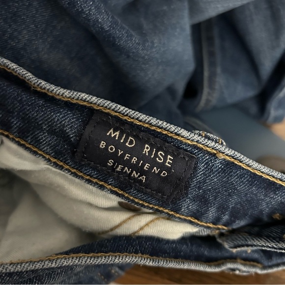 💕 lucky brand MID RISE BOYFRIEND SIENNA Distressed Blue Jeans 10 - Picture 5 of 10